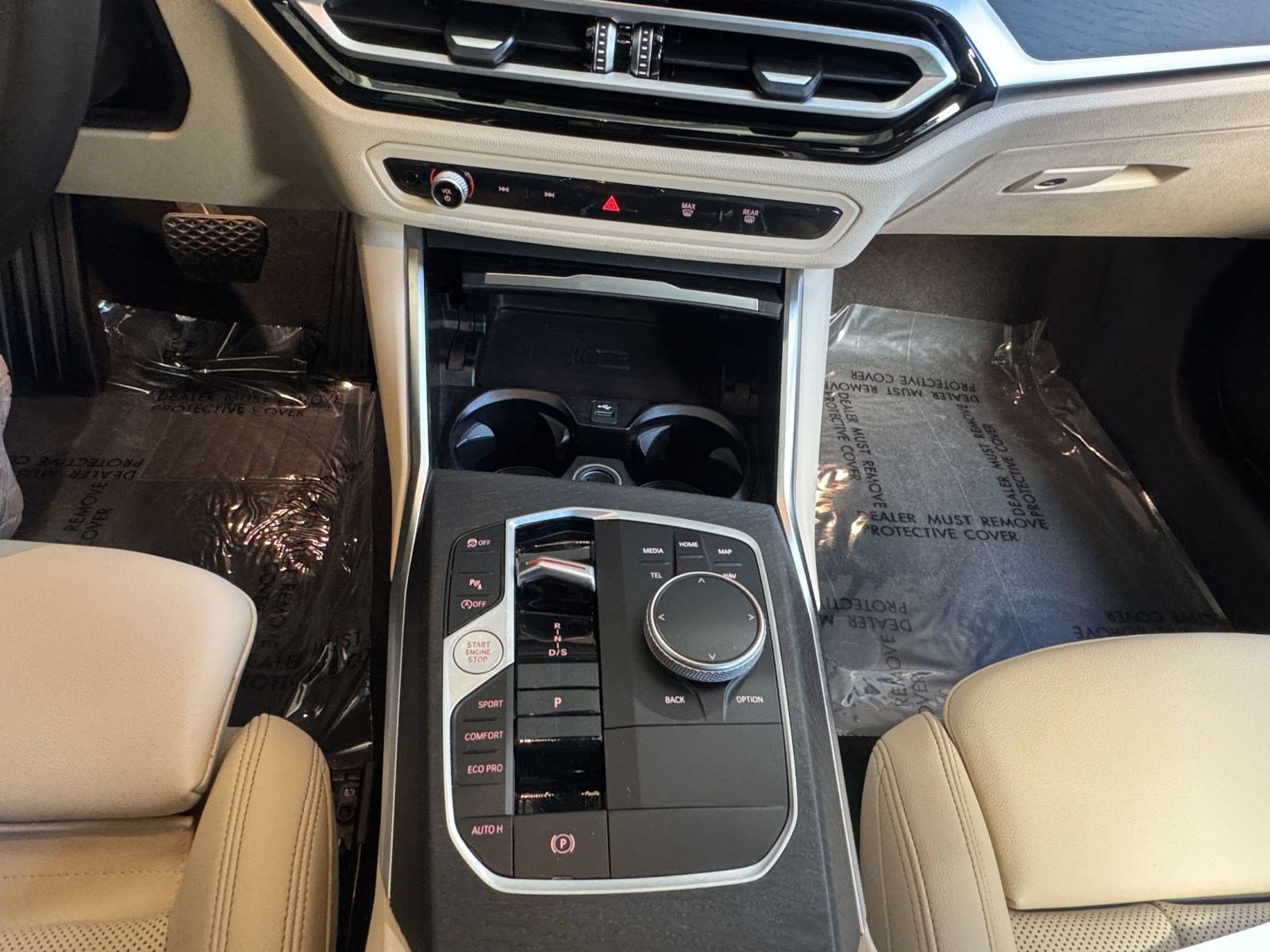 Certified 2023 BMW 330i Sedan w/ Convenience Package RWD image 18