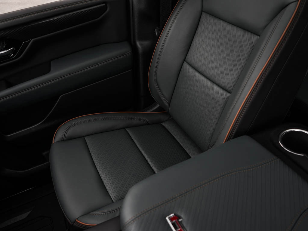 New 2026 GMC Yukon AT4 w/ AT4 Premium Plus Package AWD/4WD image 28