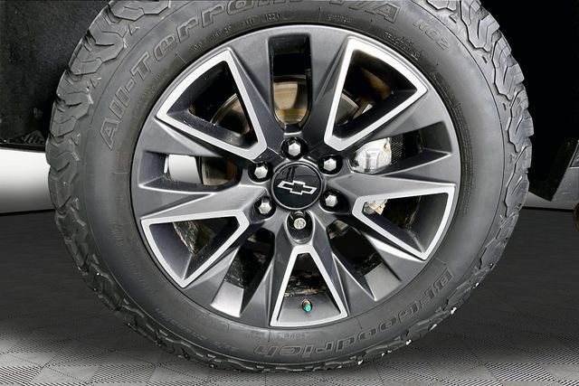 Used 2023 Chevrolet Tahoe Z71 AWD/4WD image 32