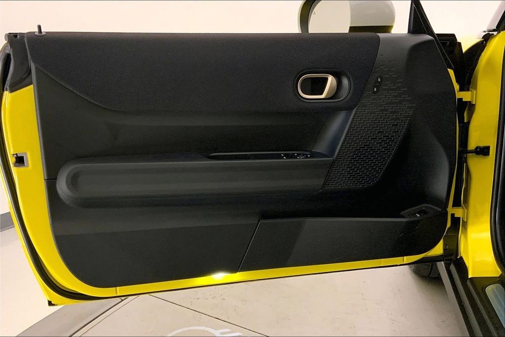 Certified 2025 MINI Cooper S image 24