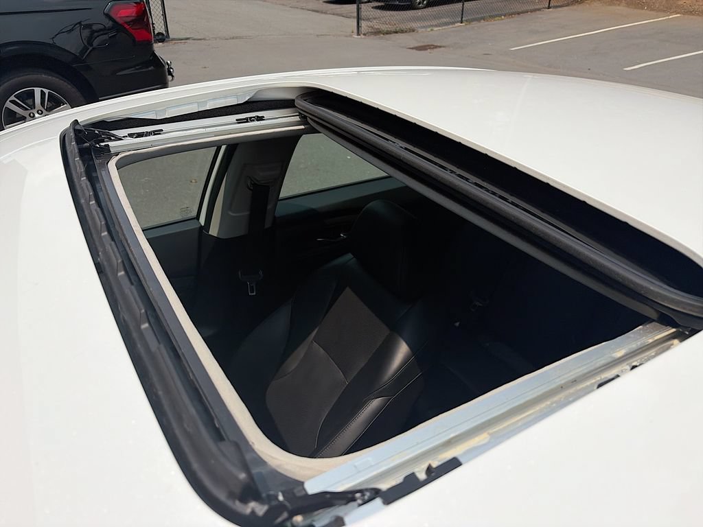 Used 2023 Honda Accord Touring image 22