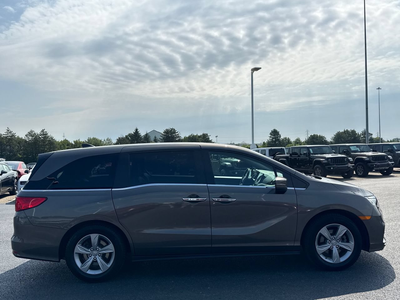 Used 2020 Honda Odyssey EX-L image 2