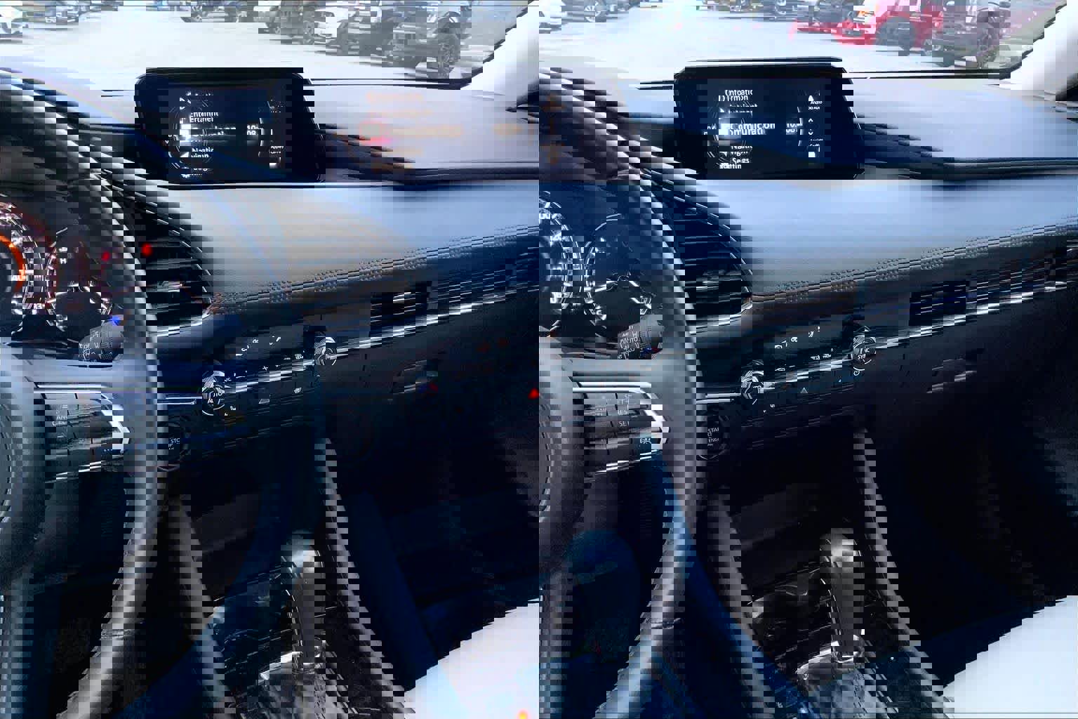 Used 2025 MAZDA MAZDA3 s image 4