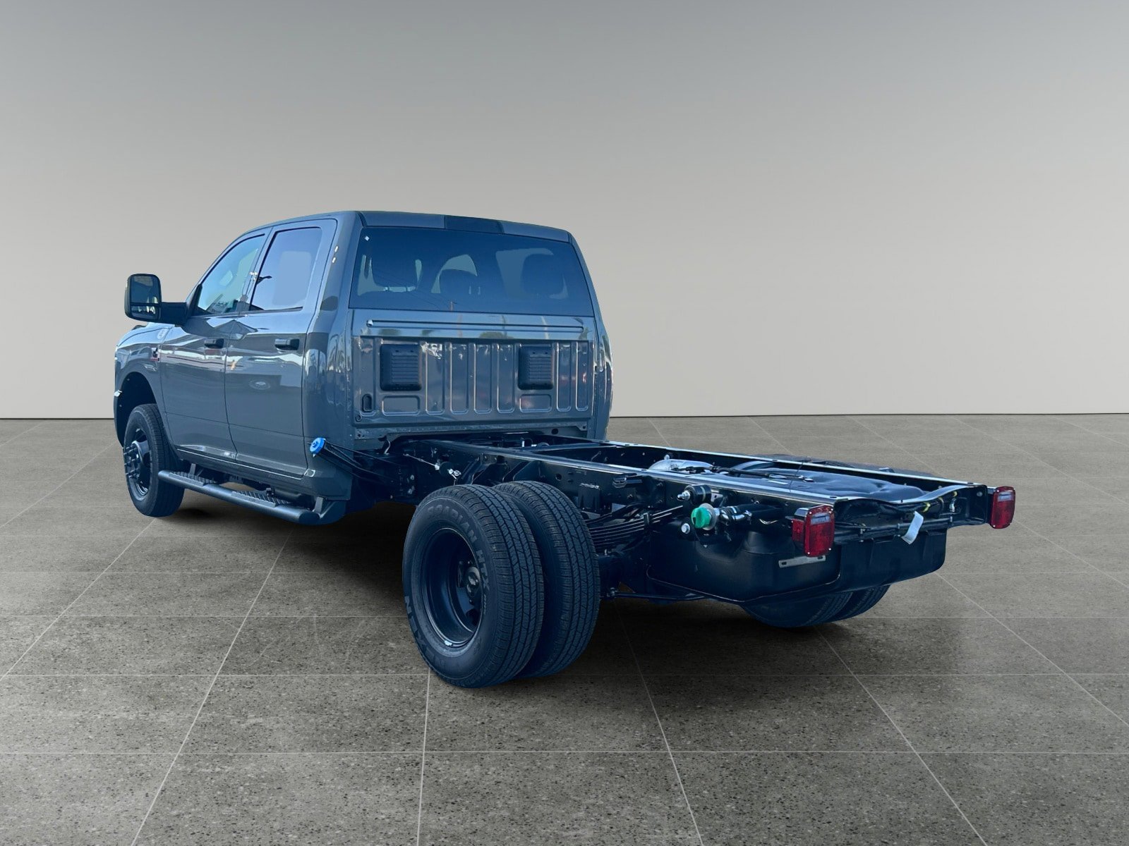 New 2026 RAM 3500 Big Horn AWD/4WD image 3