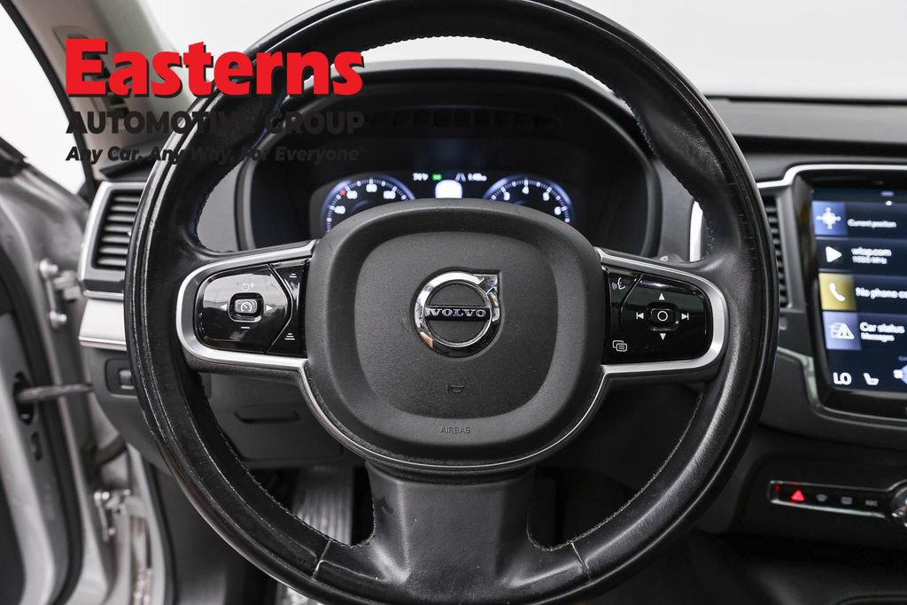 Used 2022 Volvo XC90 T5 Momentum AWD/4WD image 10