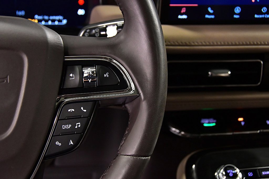 Used 2022 Lincoln Nautilus Reserve image 19