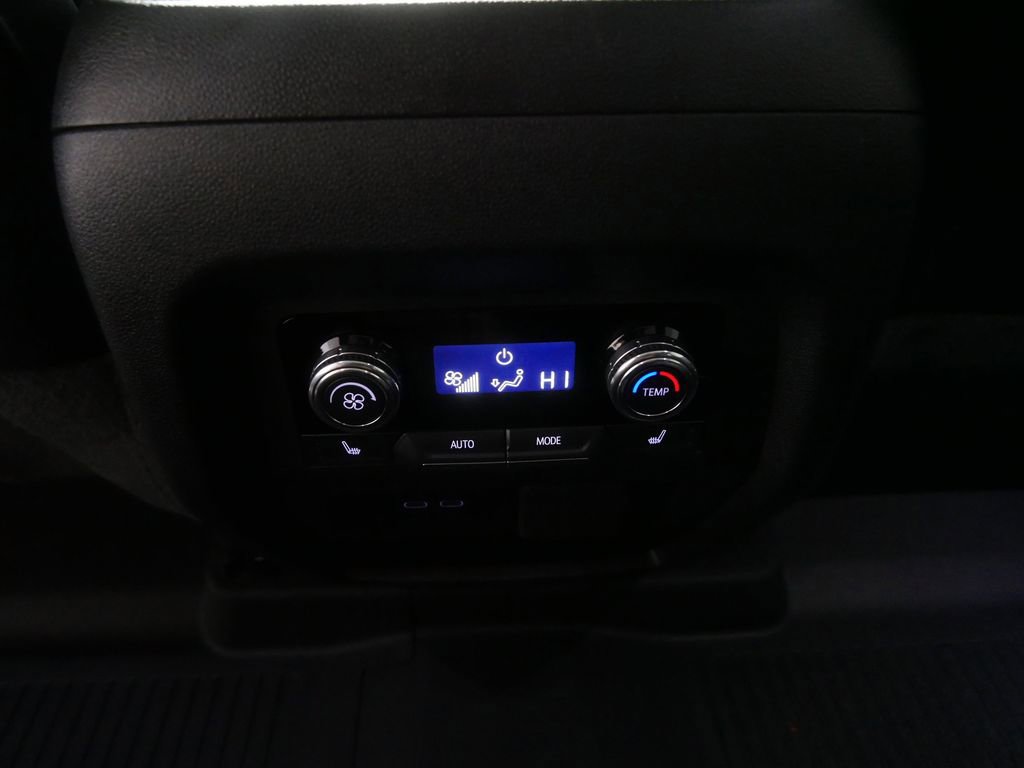 Used 2024 GMC Acadia Denali image 22