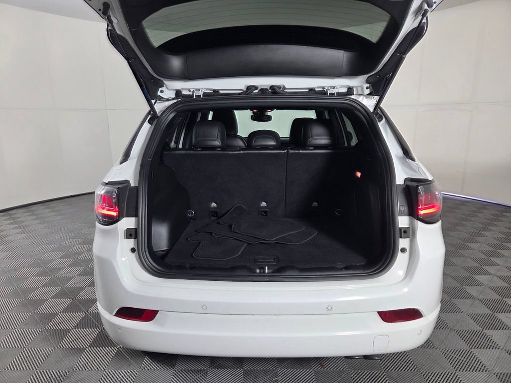 Used 2022 Jeep Compass High Altitude AWD/4WD image 28