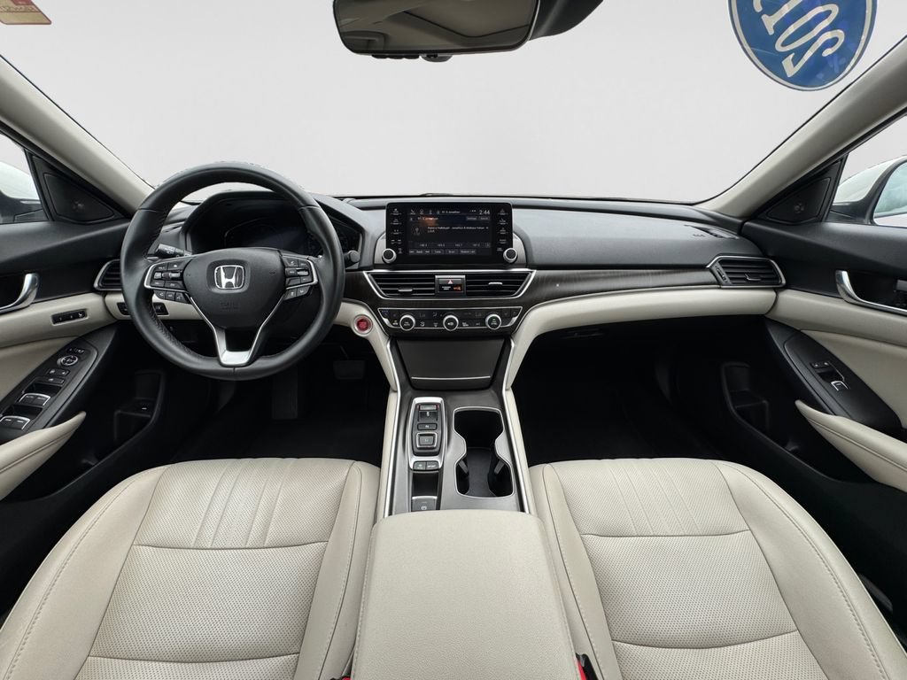 Used 2019 Honda Accord Touring image 13