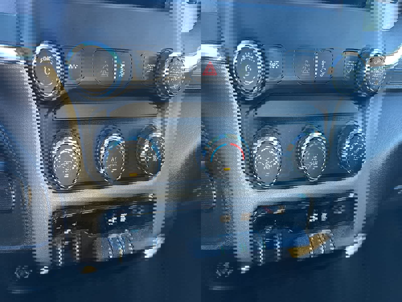 Used 2024 RAM 3500 Big Horn image 39