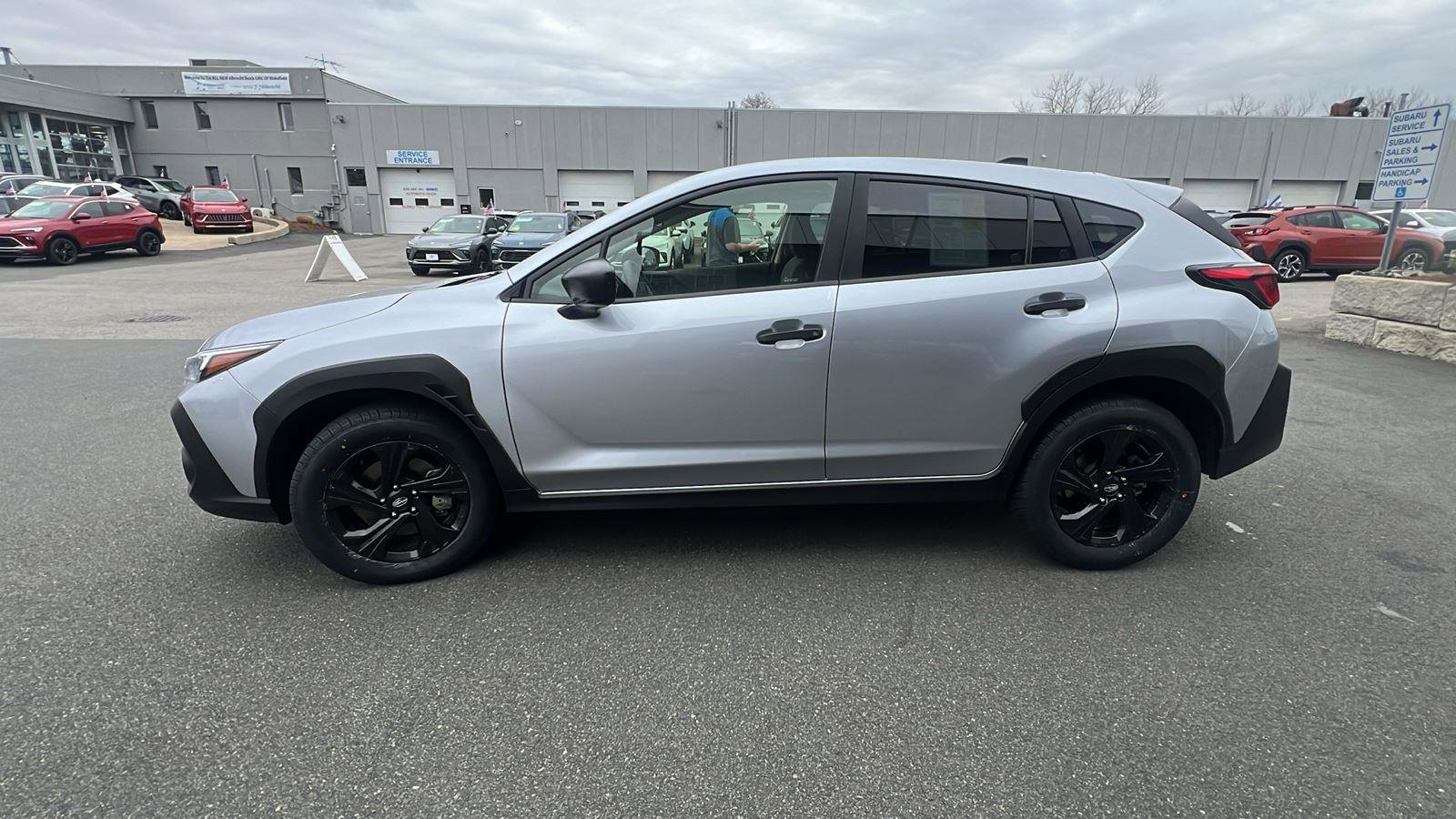 Used 2024 Subaru Crosstrek 2.0i AWD/4WD image 4