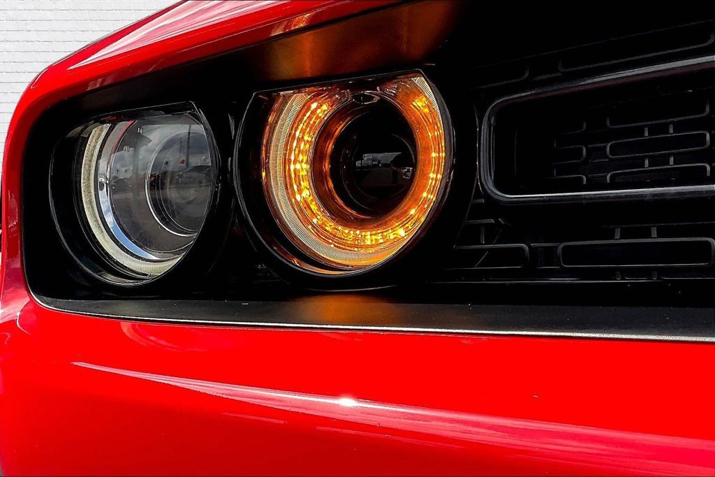 Used 2022 Dodge Challenger R/T RWD image 29
