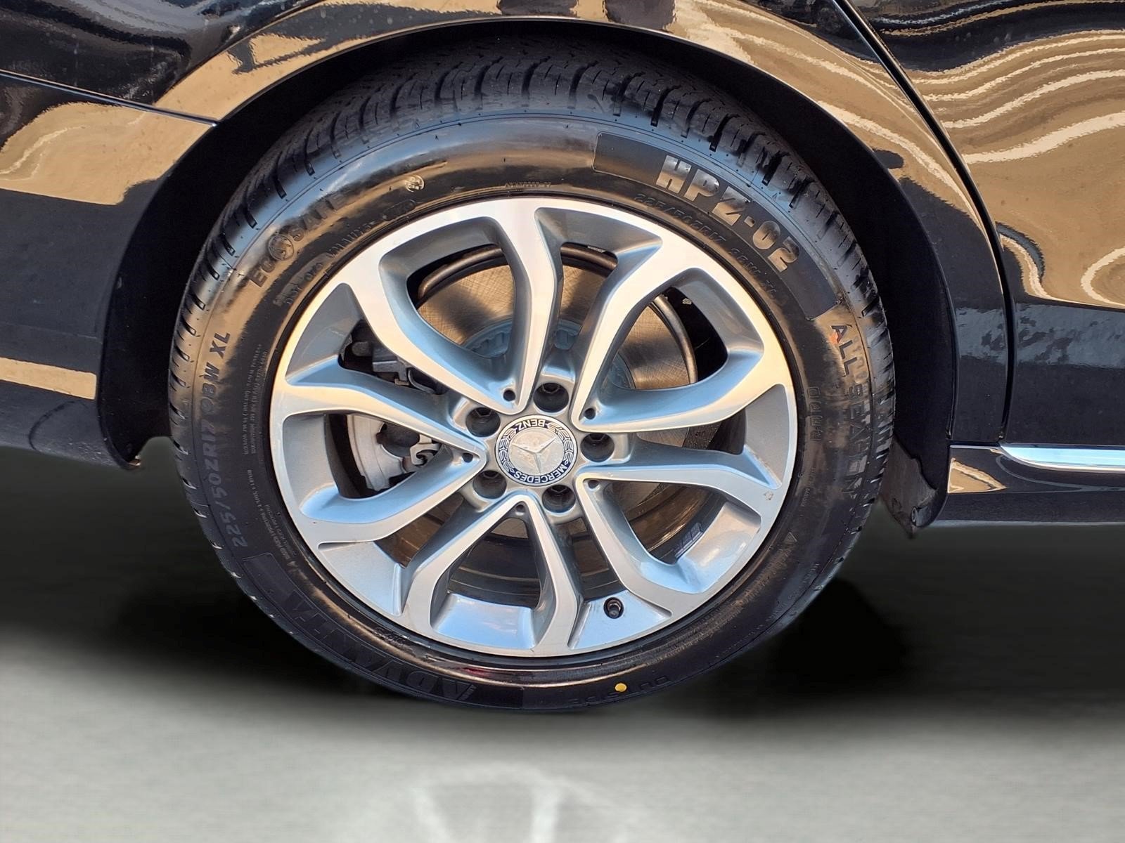 Used 2015 Mercedes-Benz C 300 4MATIC Sedan image 9