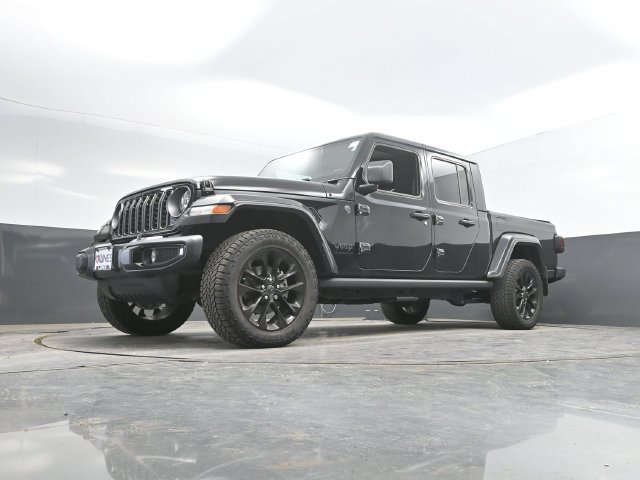 Used 2025 Jeep Gladiator Sport AWD/4WD image 51