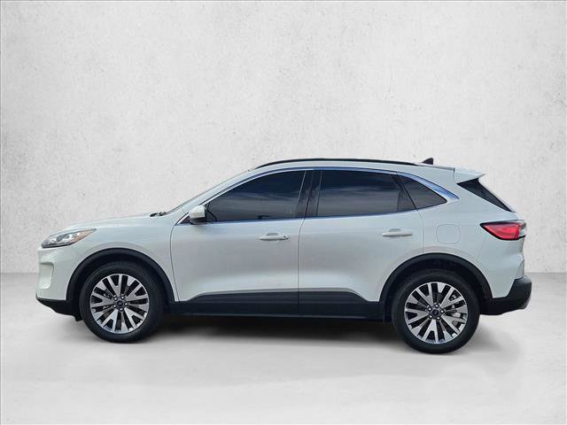 Used 2022 Ford Escape Titanium w/ Class II Trailer Tow Package image 8