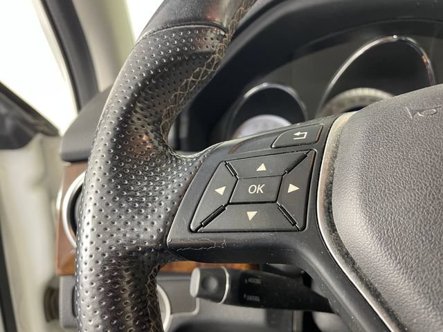 Used 2013 Mercedes-Benz GLK 350 4MATIC image 11