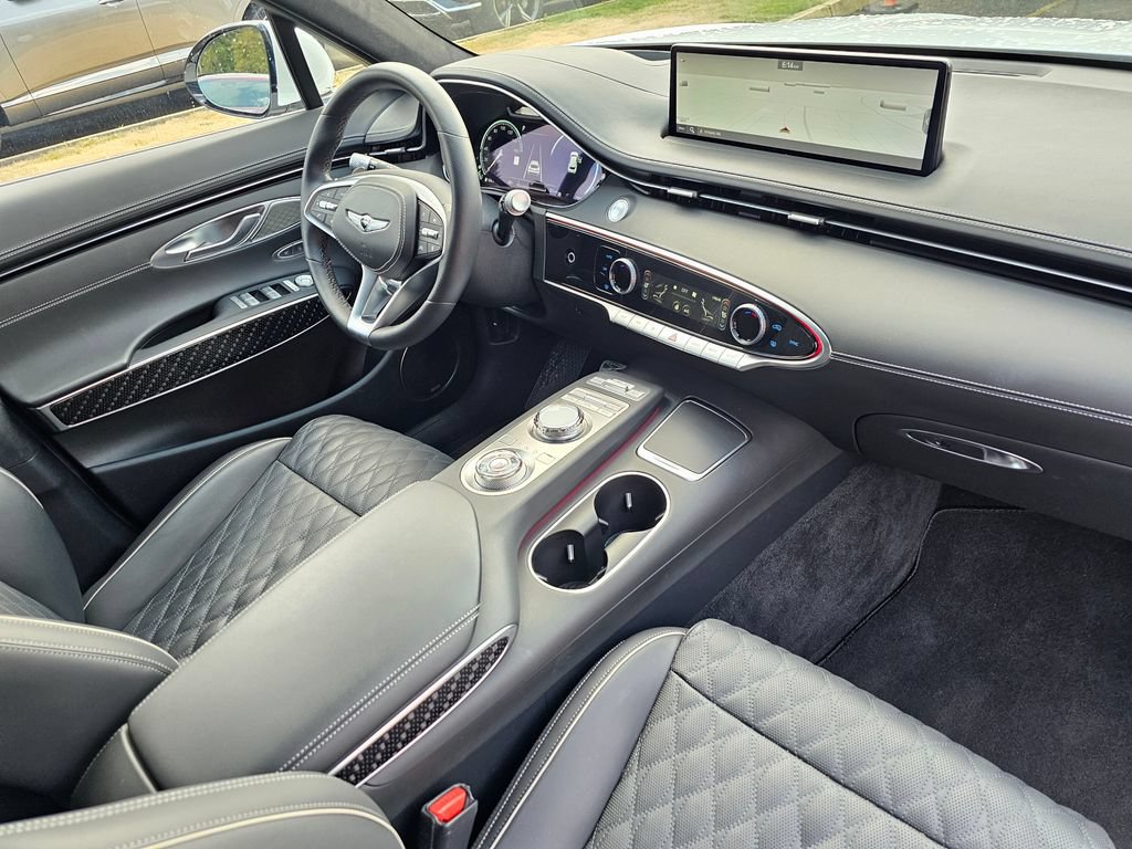 Certified 2025 Genesis GV70 3.5T Sport w/ Sport Prestige Package AWD/4WD image 30