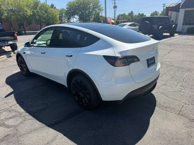 Used 2023 Tesla Model Y Long Range AWD/4WD image 3