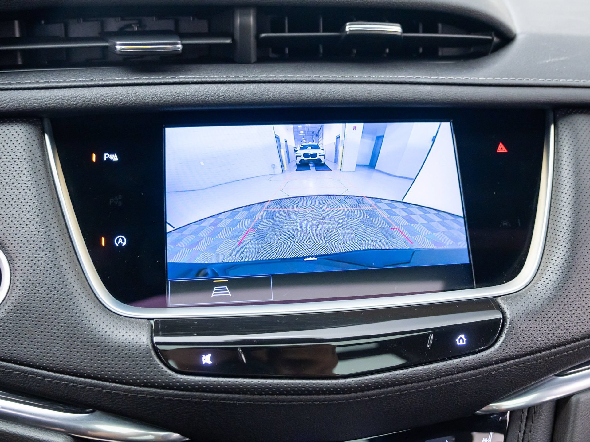 Used 2023 Cadillac XT5 Premium Luxury w/ LPO, Floor Liner Package AWD/4WD image 26