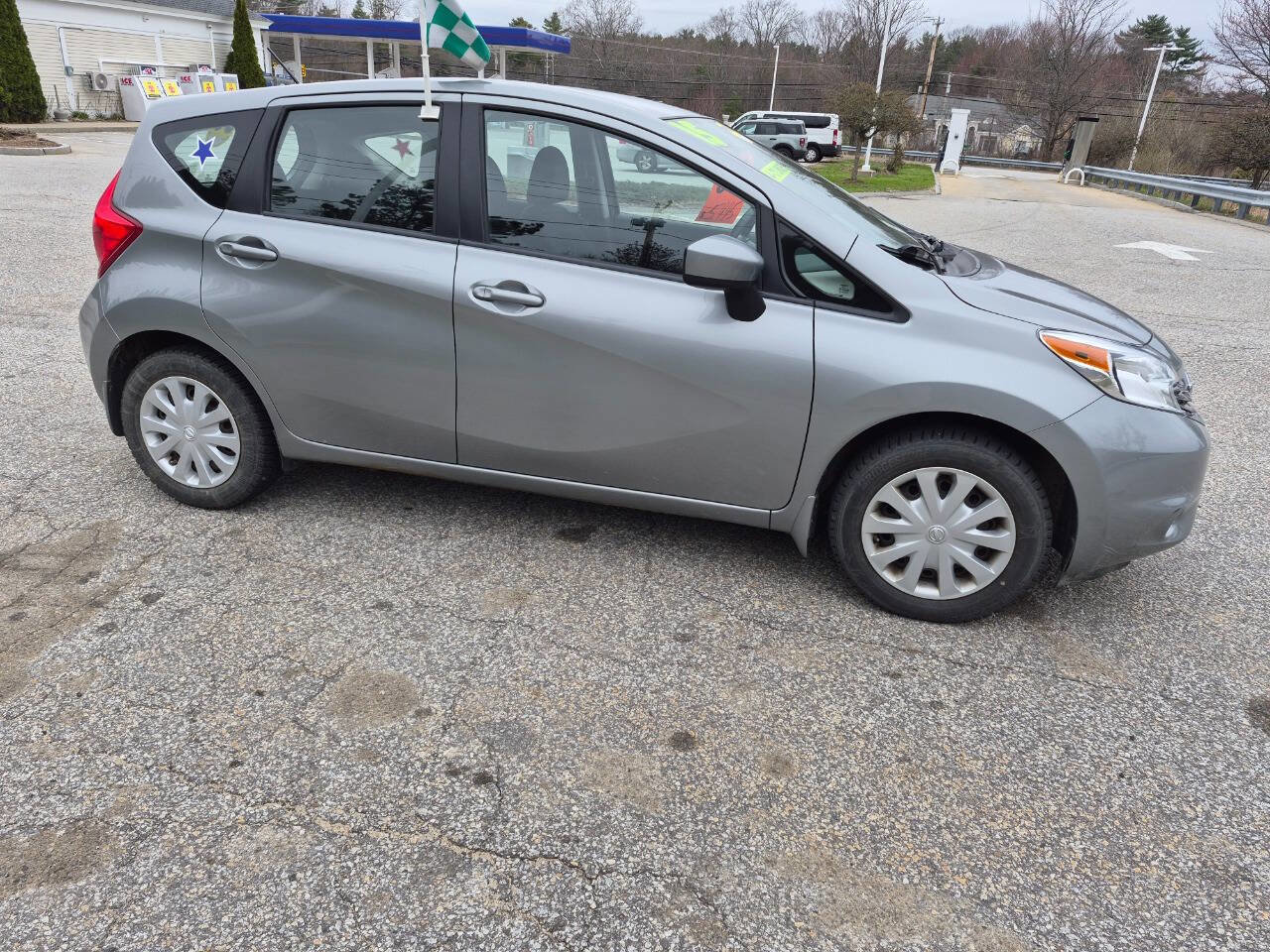 Used 2015 Nissan Versa Note SV FWD image 3