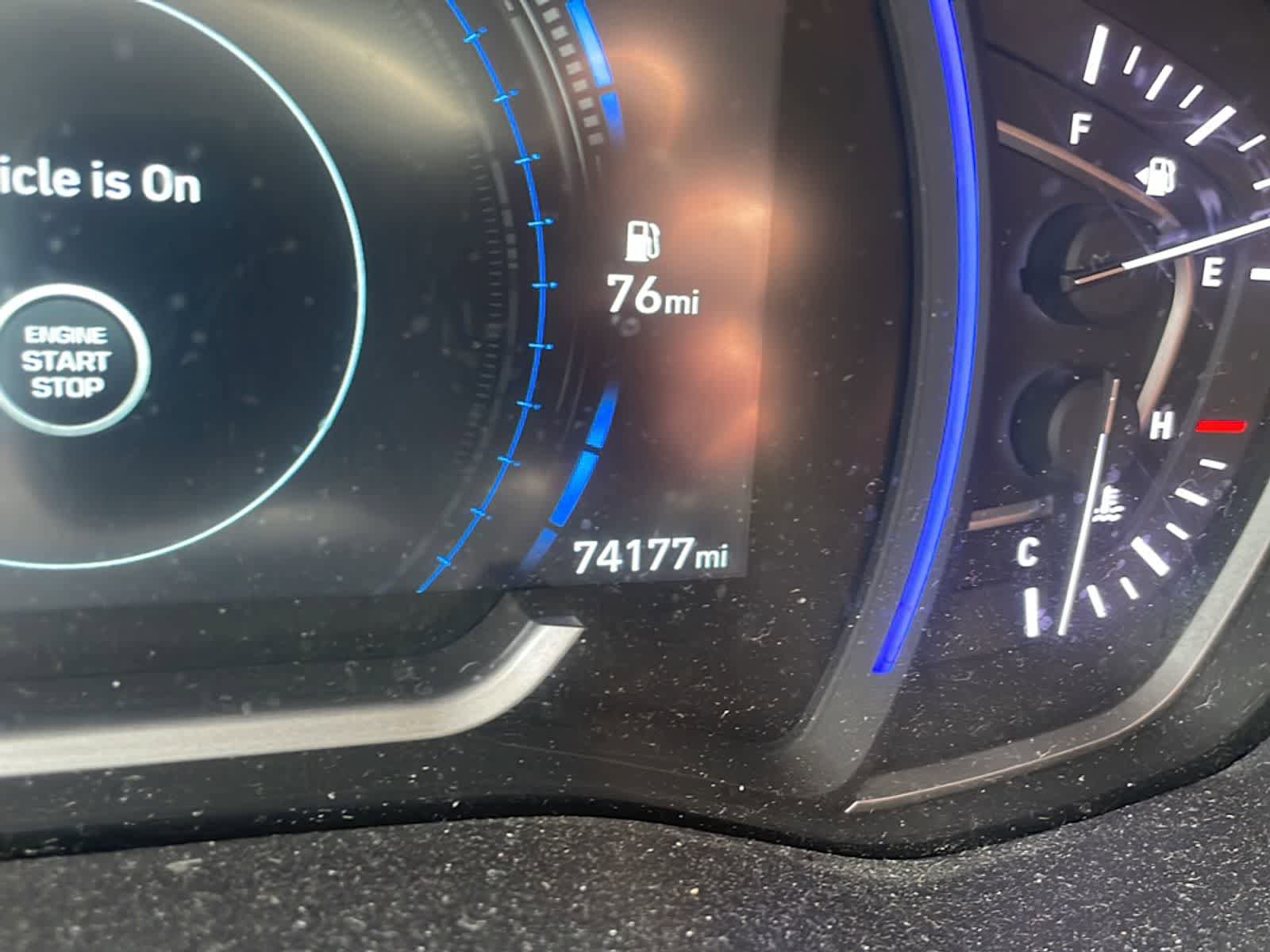 Used 2019 Hyundai Santa Fe SEL AWD/4WD image 3