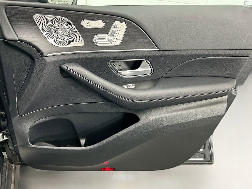 Certified 2025 Mercedes-Benz GLS 450 4MATIC image 24