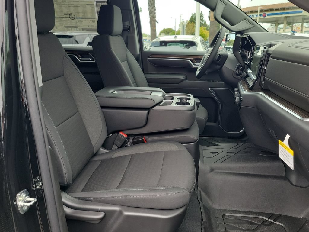 New 2026 Chevrolet Silverado 1500 RST w/ RST Select Package AWD/4WD image 18