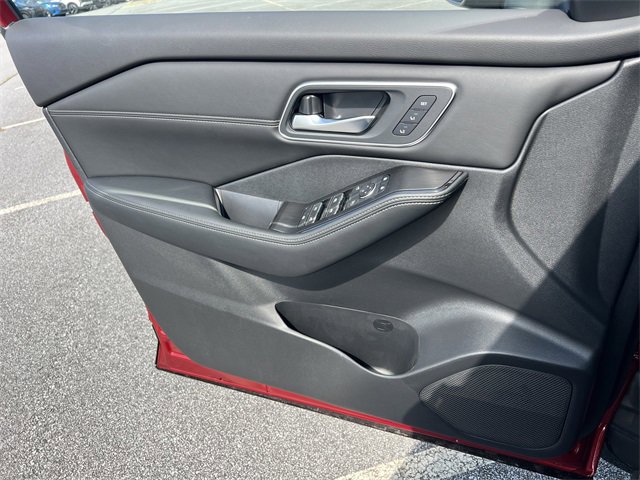 New 2026 Nissan Rogue Platinum w/ Platinum Premium Package image 16