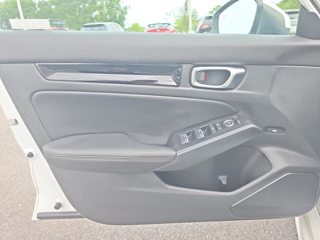 Used 2022 Honda Civic Touring image 16