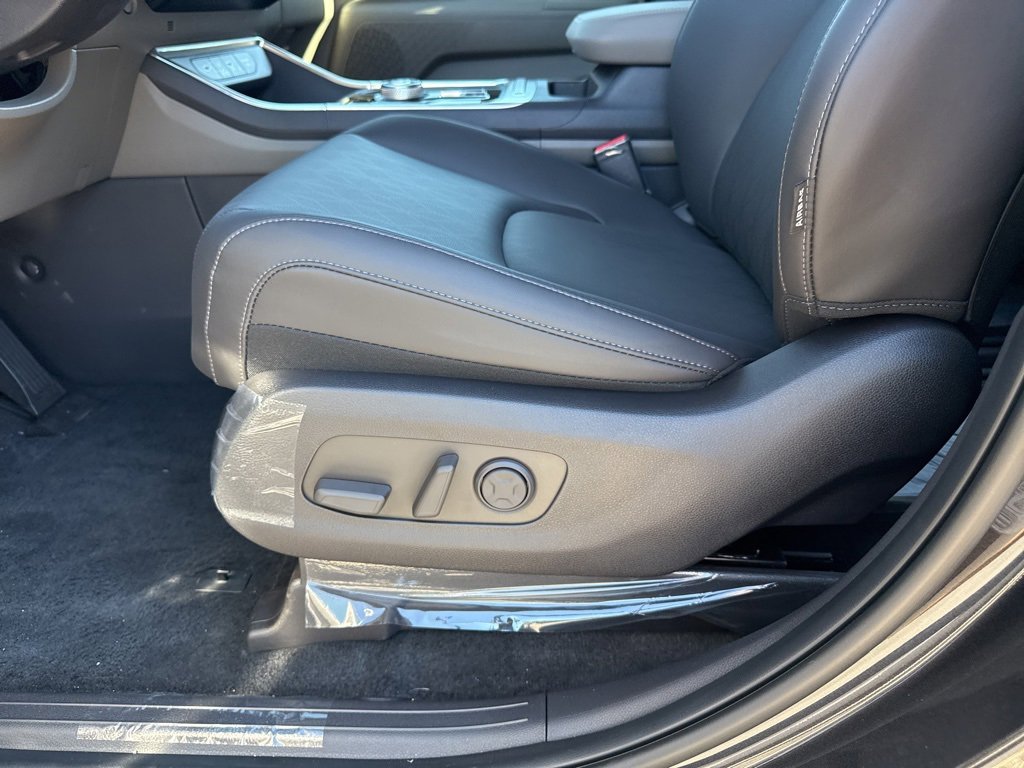 New 2026 Kia Carnival EX image 11