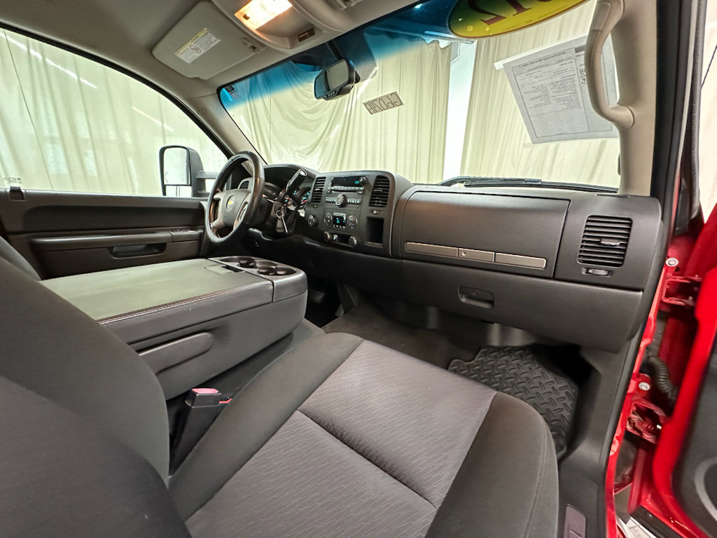Used 2012 Chevrolet Silverado 2500 LT w/ Z71 Appearance Package AWD/4WD image 15