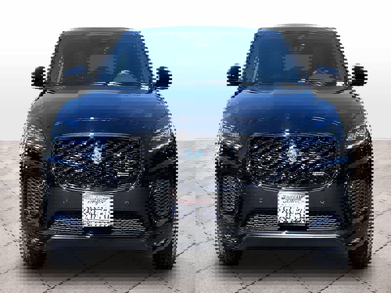 Used 2024 Jaguar E-PACE R-Dynamic SE image 3