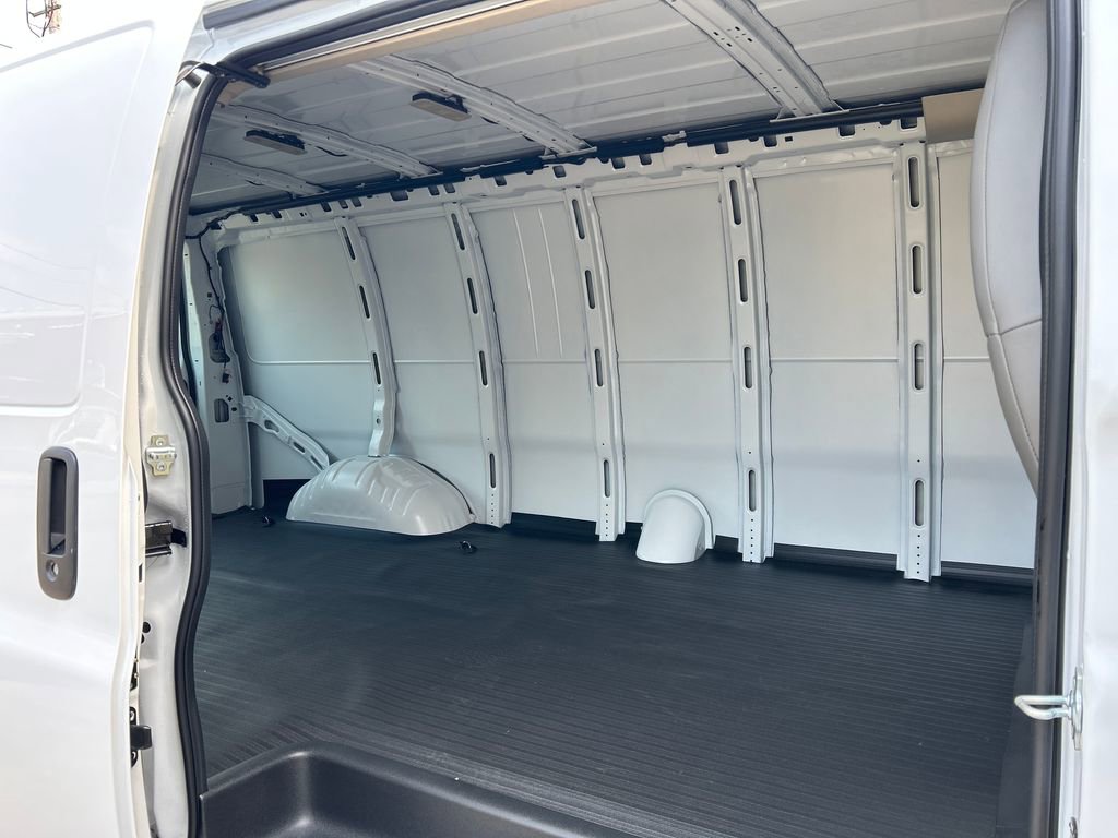 New 2026 GMC Savana 3500 Work Van 3D Extended Cargo Van RWD image 18