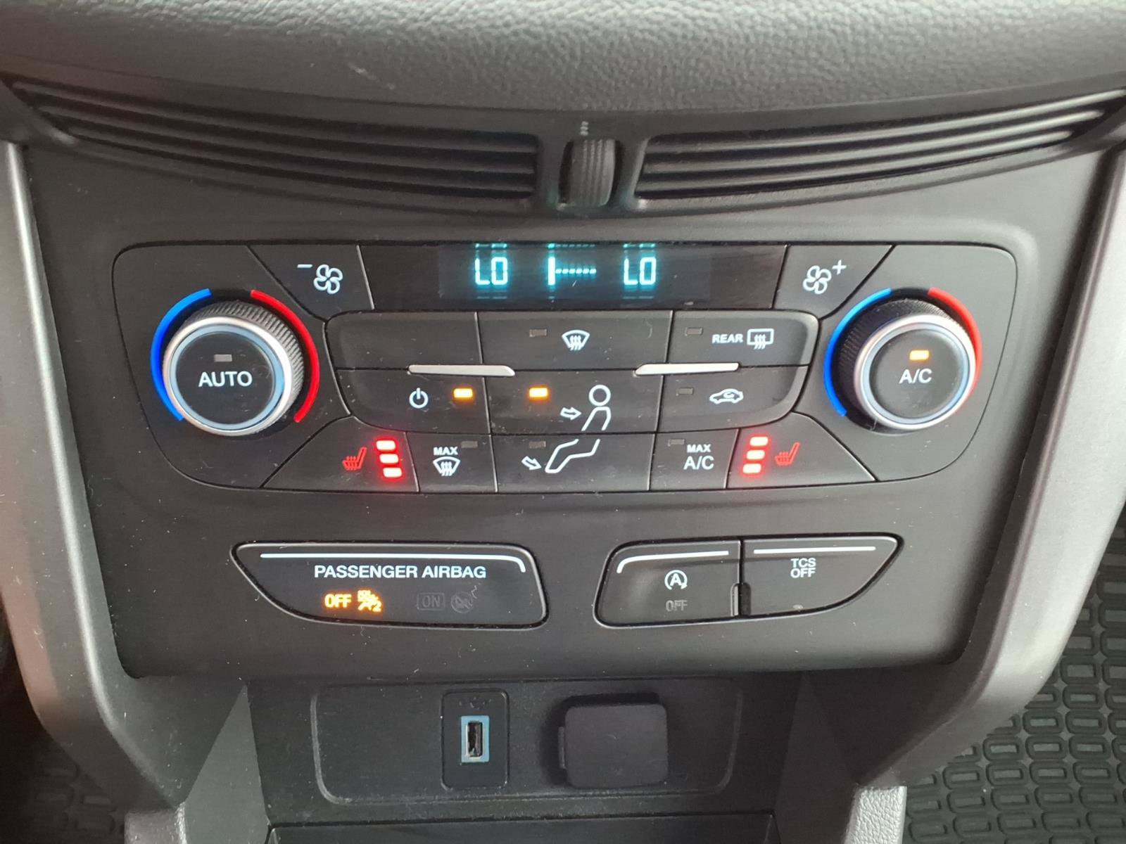 Used 2018 Ford Escape SE AWD/4WD image 19