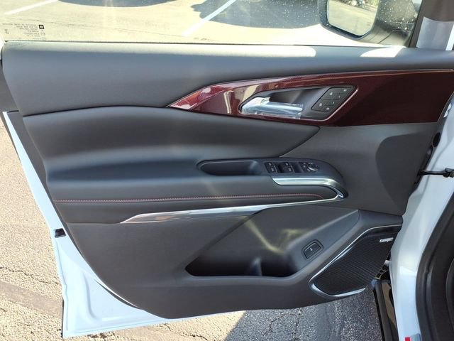 New 2027 Chevrolet Traverse RS w/ LPO, Floor Liner Package AWD/4WD image 12