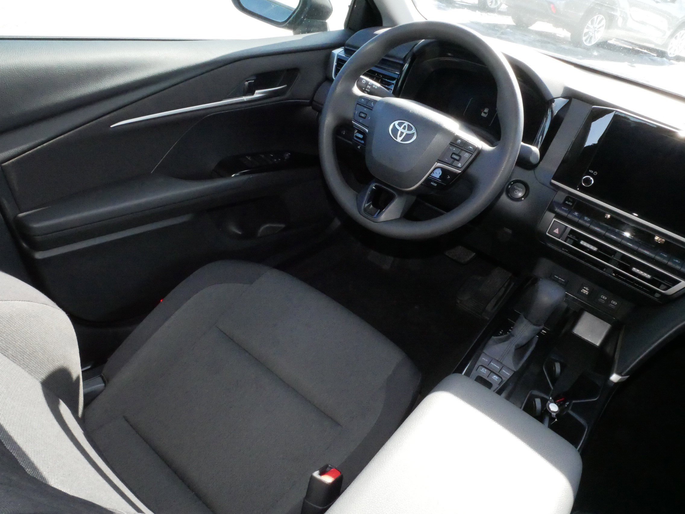 Certified 2025 Toyota Camry LE image 9