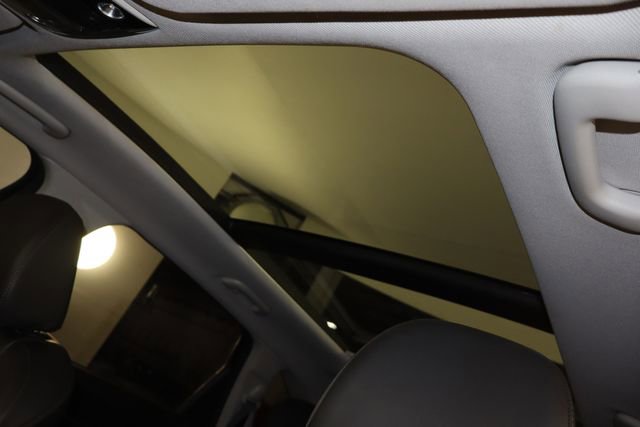 Used 2025 Kia Sorento S w/ Panoramic Sunroof Package FWD image 27