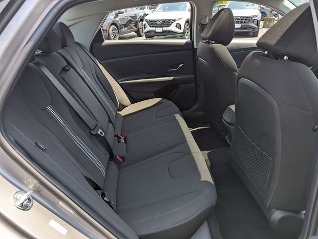 Used 2024 Hyundai Elantra SEL w/ Convenience Package FWD image 39