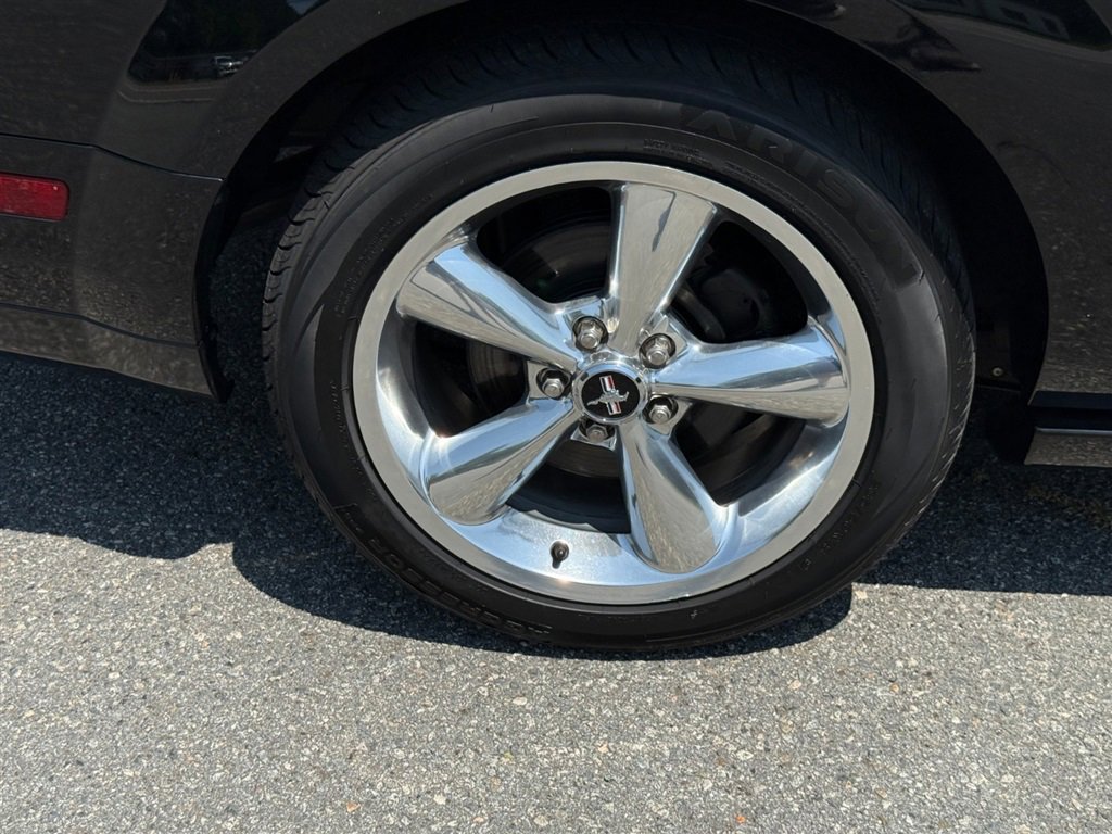 Used 2009 Ford Mustang GT image 33