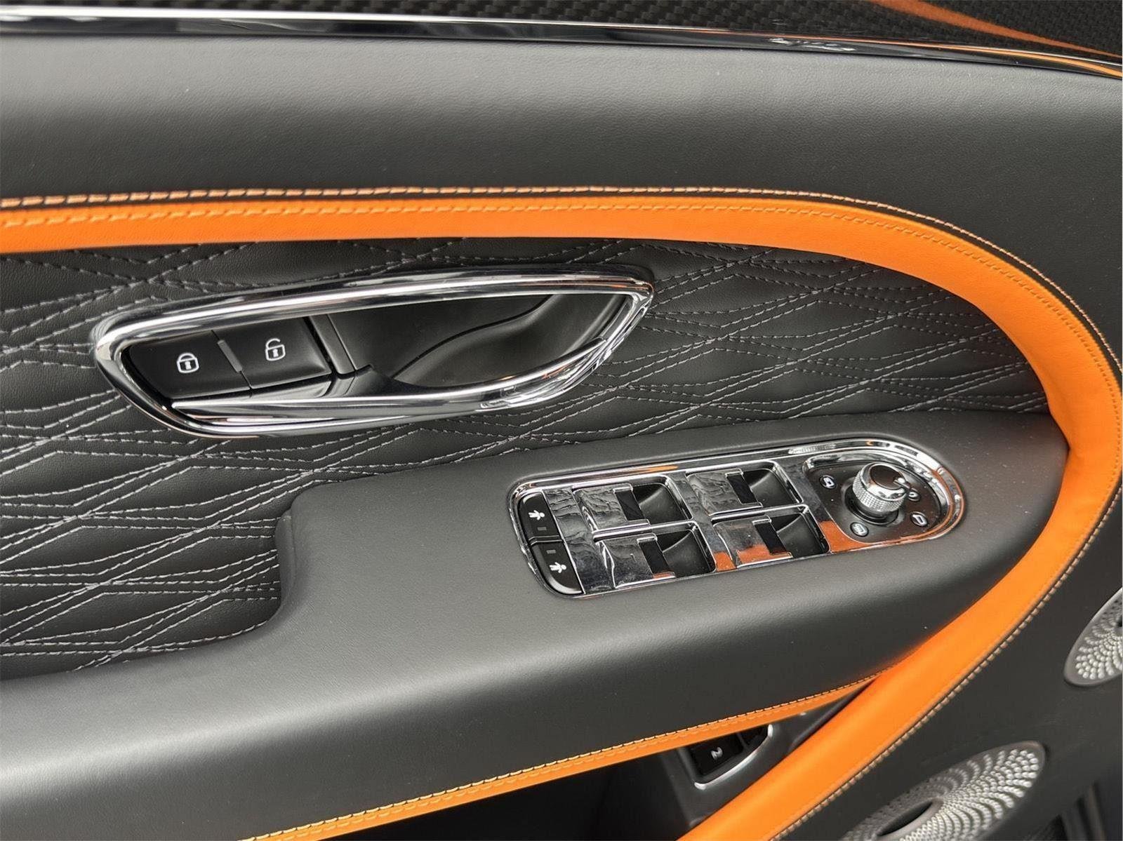 New 2026 Bentley Bentayga Speed AWD/4WD image 18