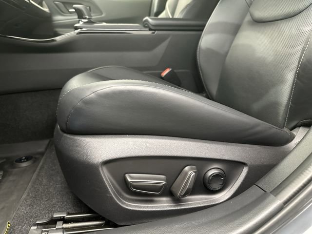 Used 2023 Toyota Prius XLE image 18