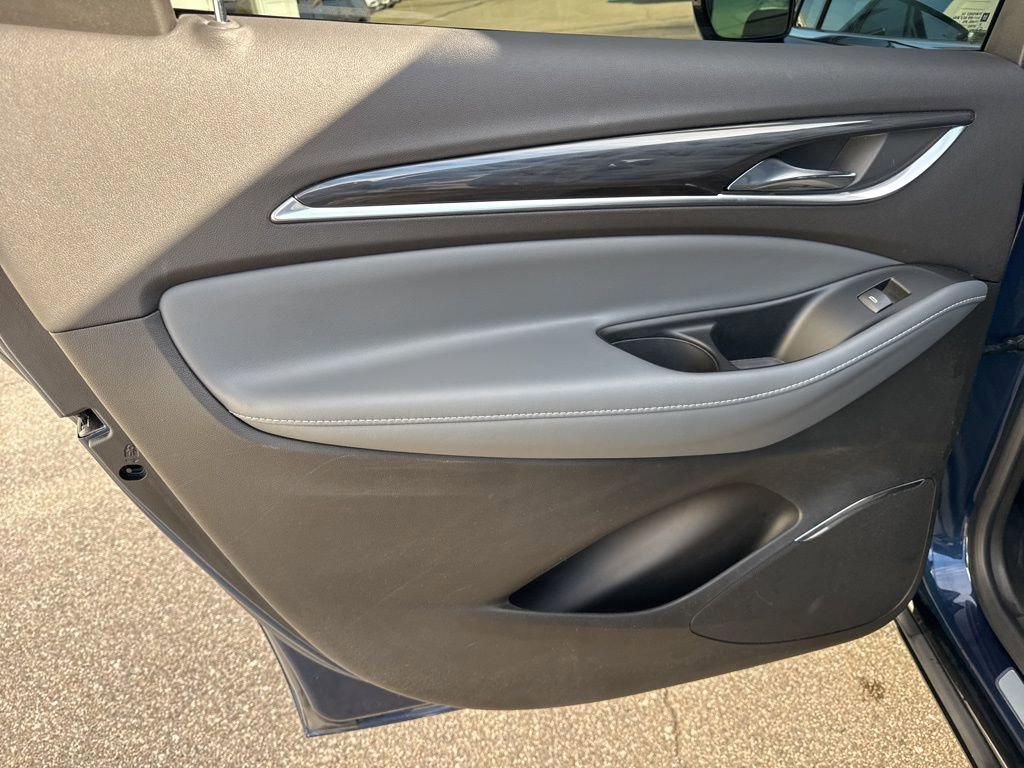 Certified 2023 Buick Enclave Essence image 31