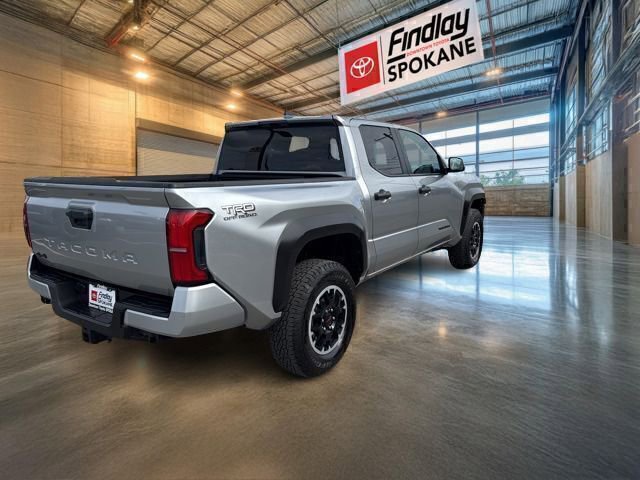 Used 2025 Toyota Tacoma TRD Off-Road image 4