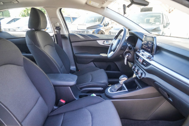 Certified 2024 Kia Forte LXS FWD image 17