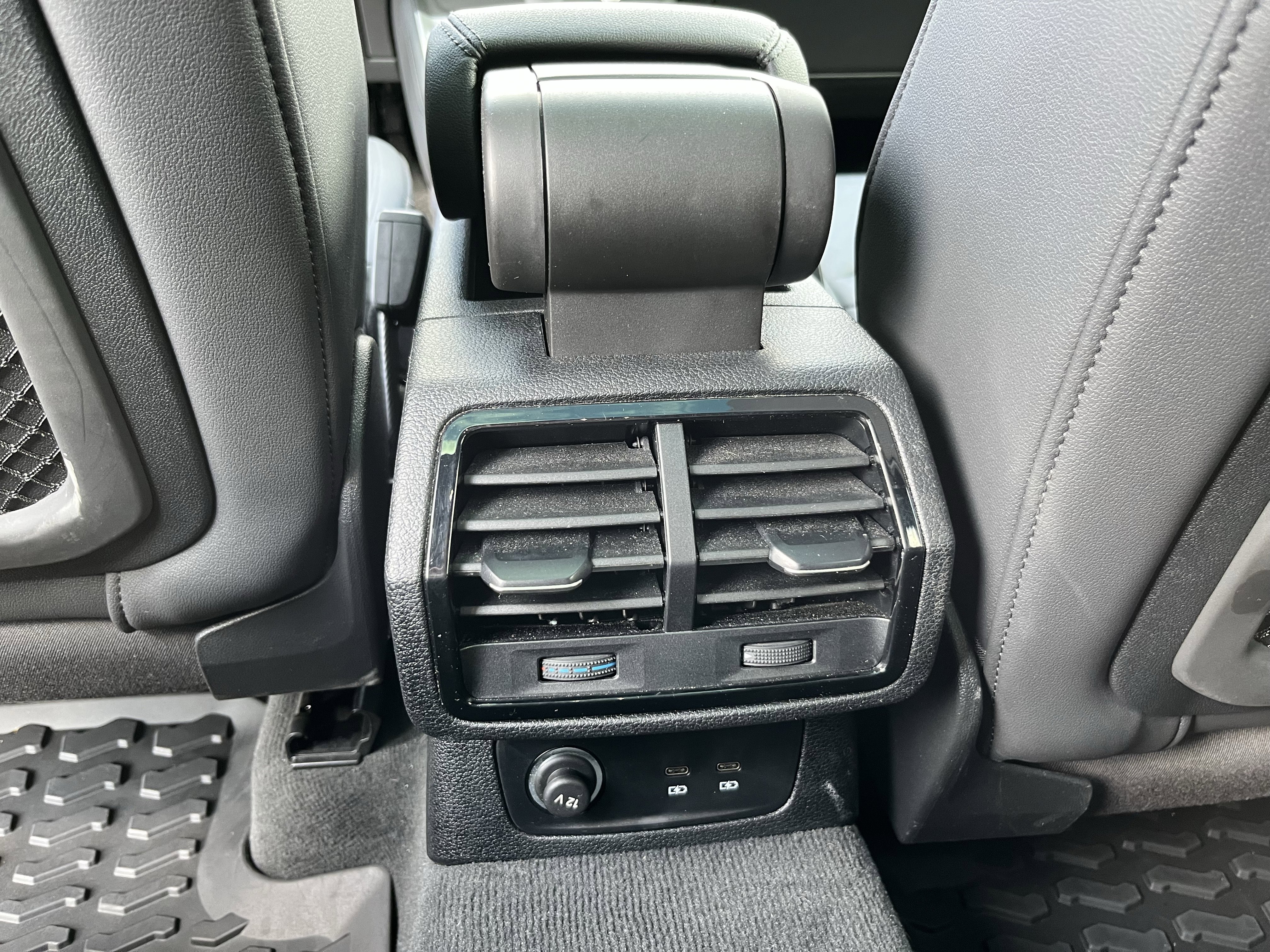 Used 2023 Audi Q3 2.0T Premium image 16