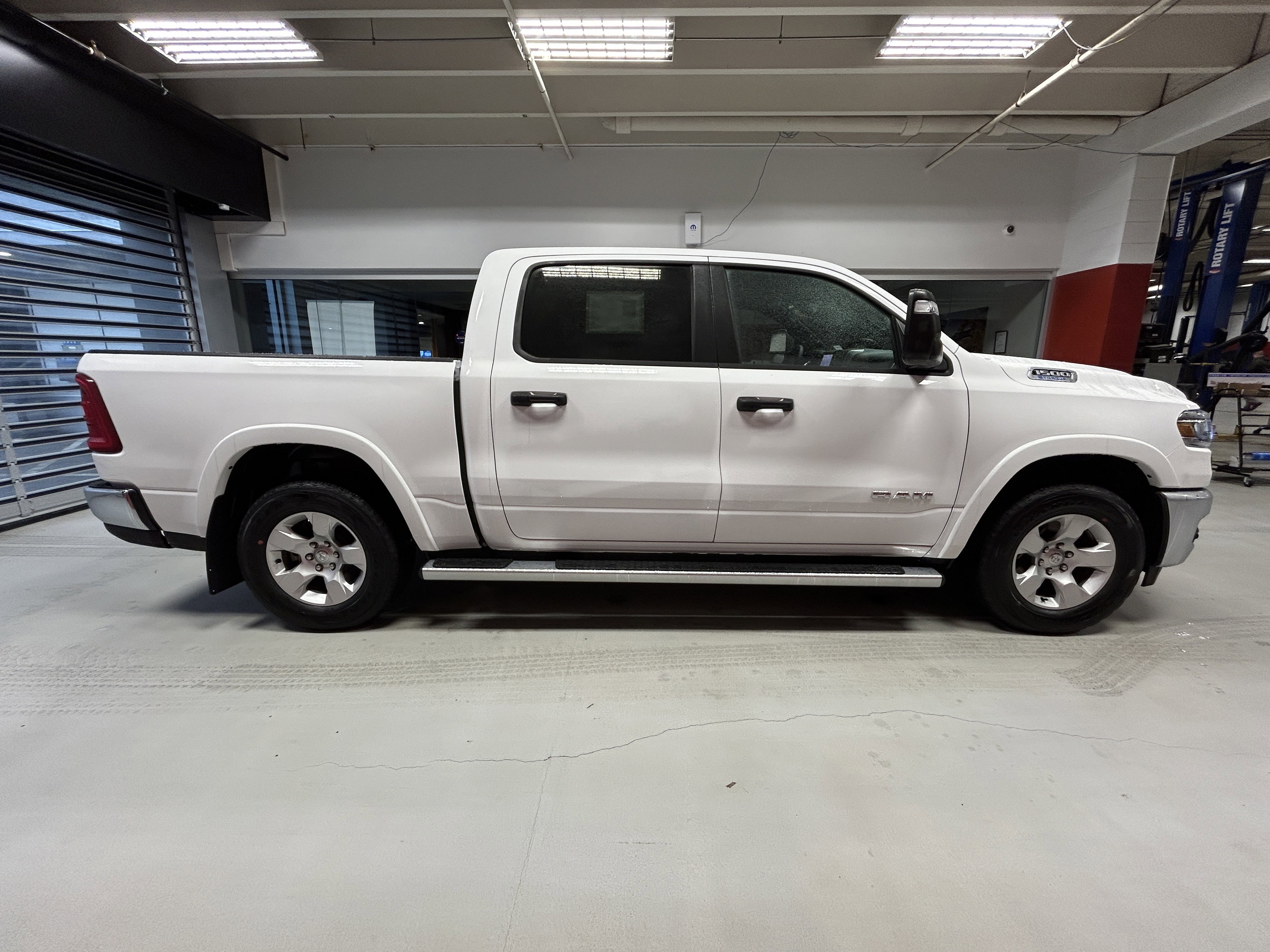 Certified 2025 RAM 1500 Big Horn AWD/4WD image 14