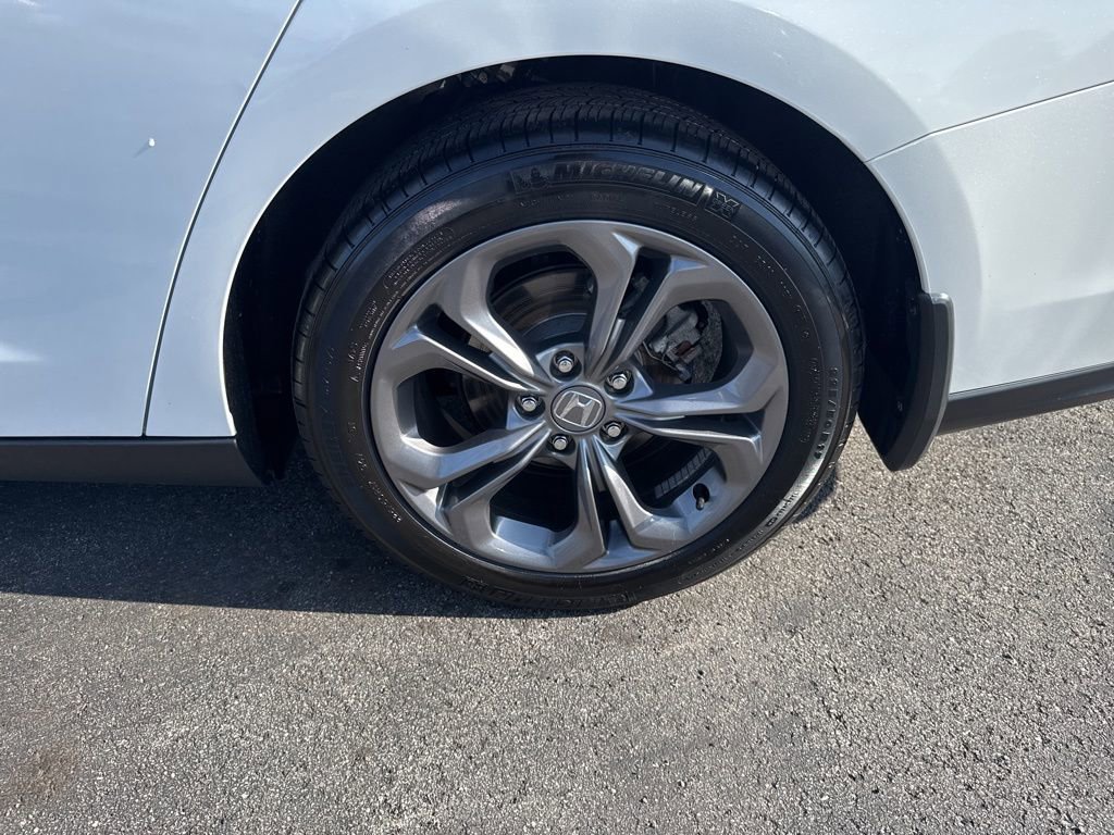 Certified 2023 Honda Accord EX image 11