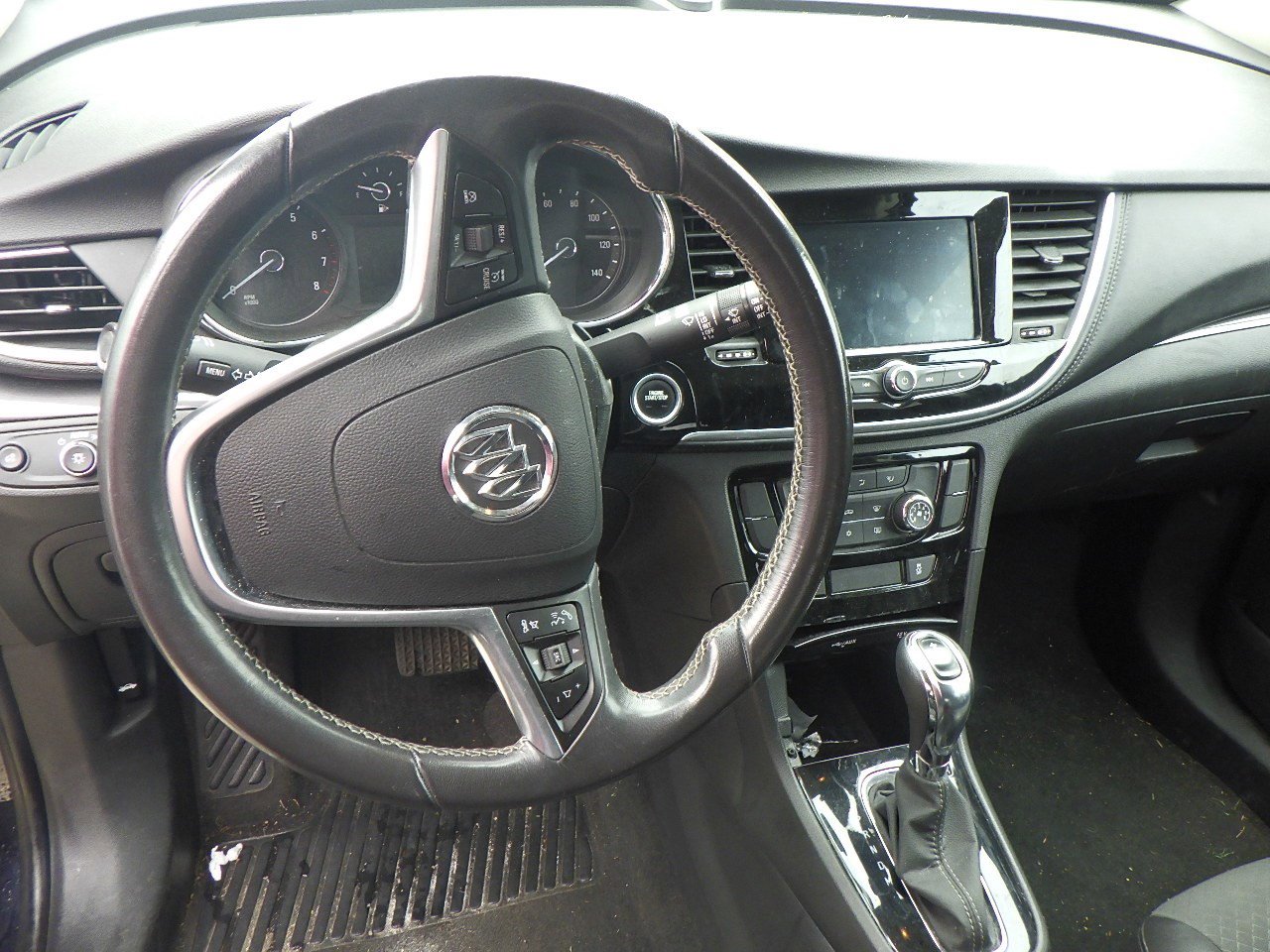 Used 2022 Buick Encore Preferred image 5
