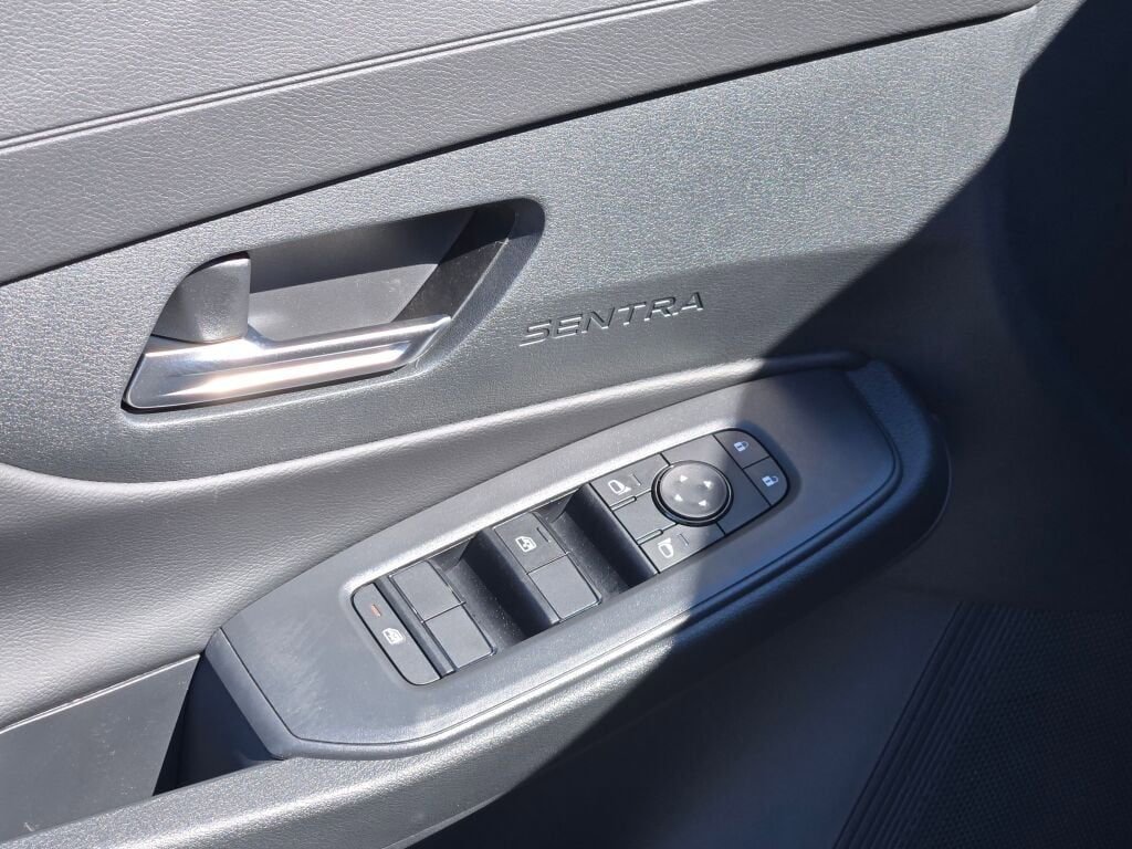 New 2026 Nissan Sentra SV w/ Floor Mat Package FWD image 18