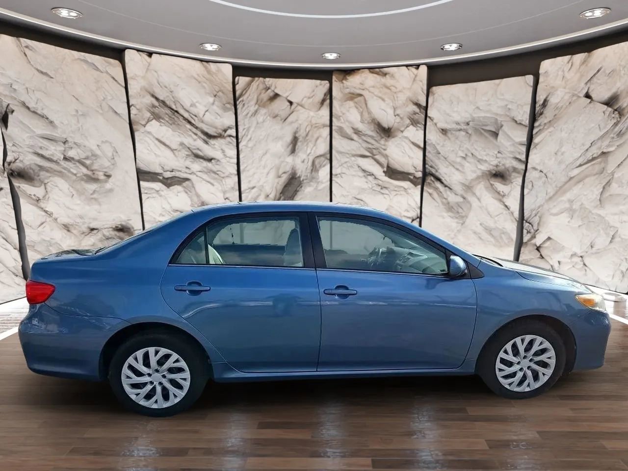 Used 2013 Toyota Corolla LE FWD image 7